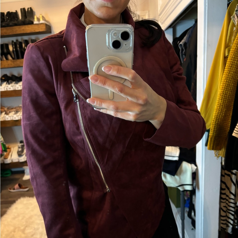 NWT Woman’s Soft Suede look Bomber Coat. Merlot/Burgandy